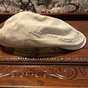 Light beige mens cap